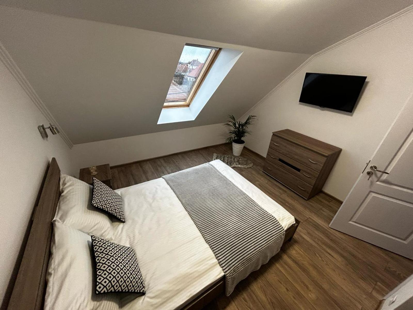 D&M Apartments 2 ซาตูมาเร ภายนอก รูปภาพ